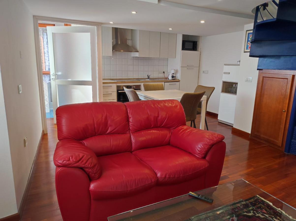 Marina Apartment City Centre Кальяри Экстерьер фото