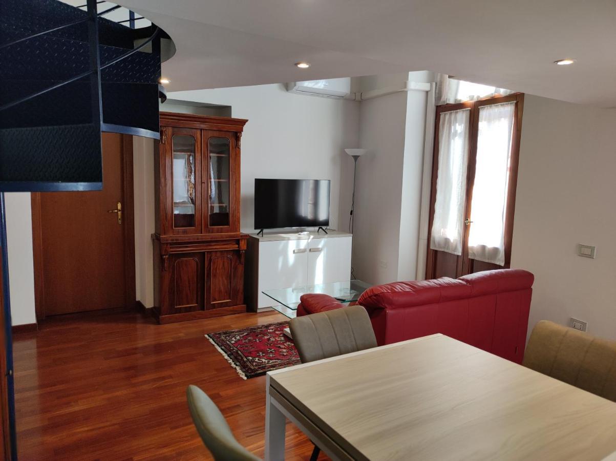 Marina Apartment City Centre Кальяри Экстерьер фото