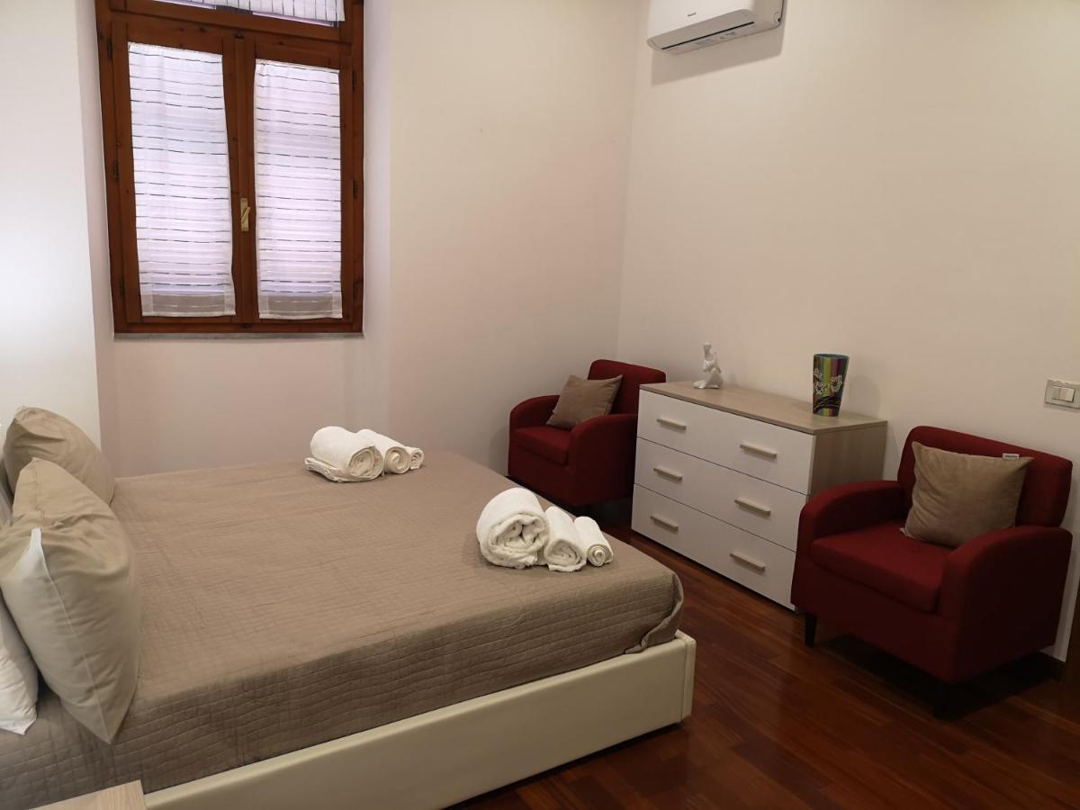Marina Apartment City Centre Кальяри Экстерьер фото